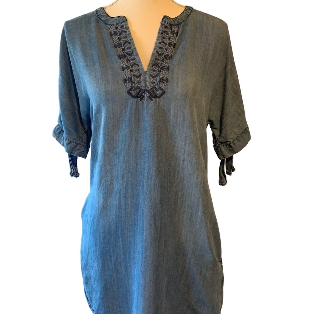 Desiree Split Sleeve Embroidered Chambray Shift Dress